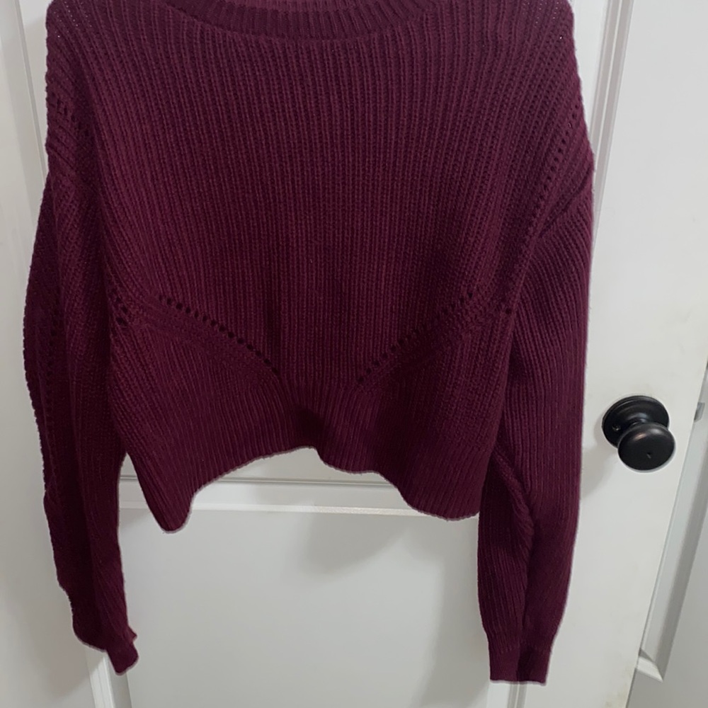 Maroon arizona cropped sweatshirt, negotiable